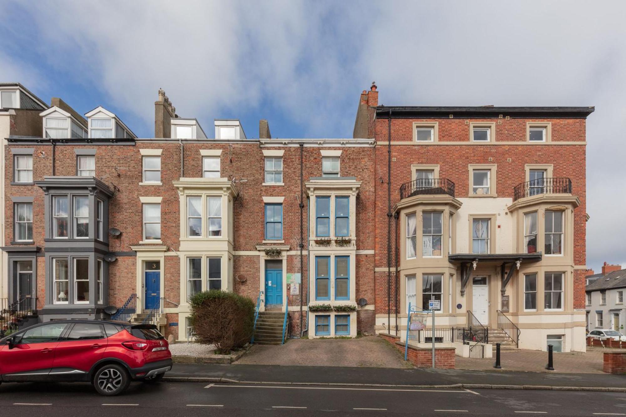 Abbey Terrace - Free Parking Apartment Whitby Exterior photo